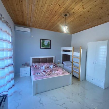 Vila Rafael Sarandë Exteriör bild
