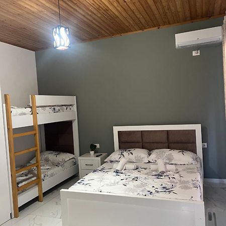 Vila Rafael Sarandë Exteriör bild