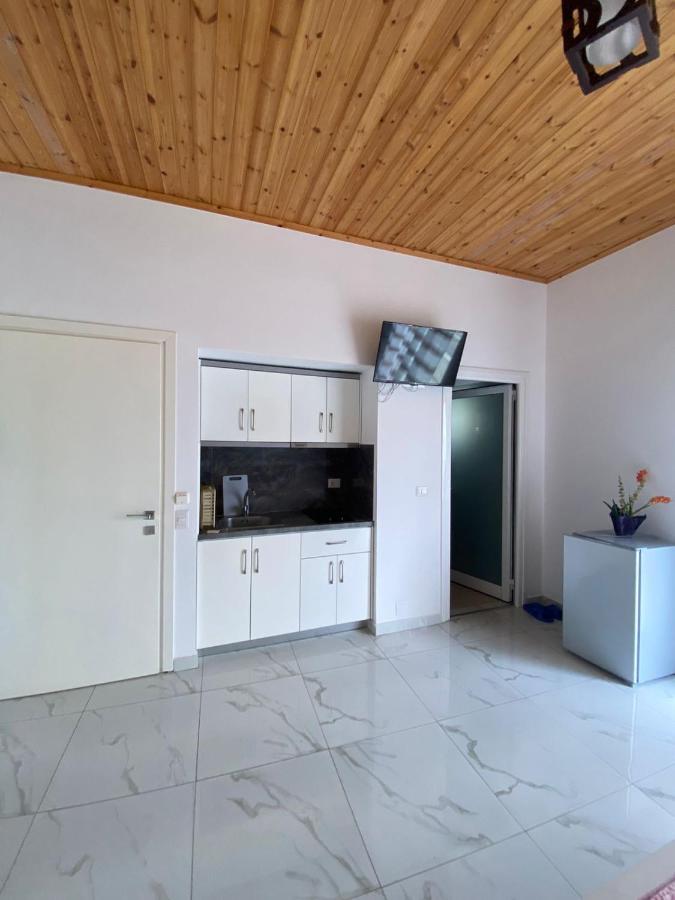 Vila Rafael Sarandë Exteriör bild