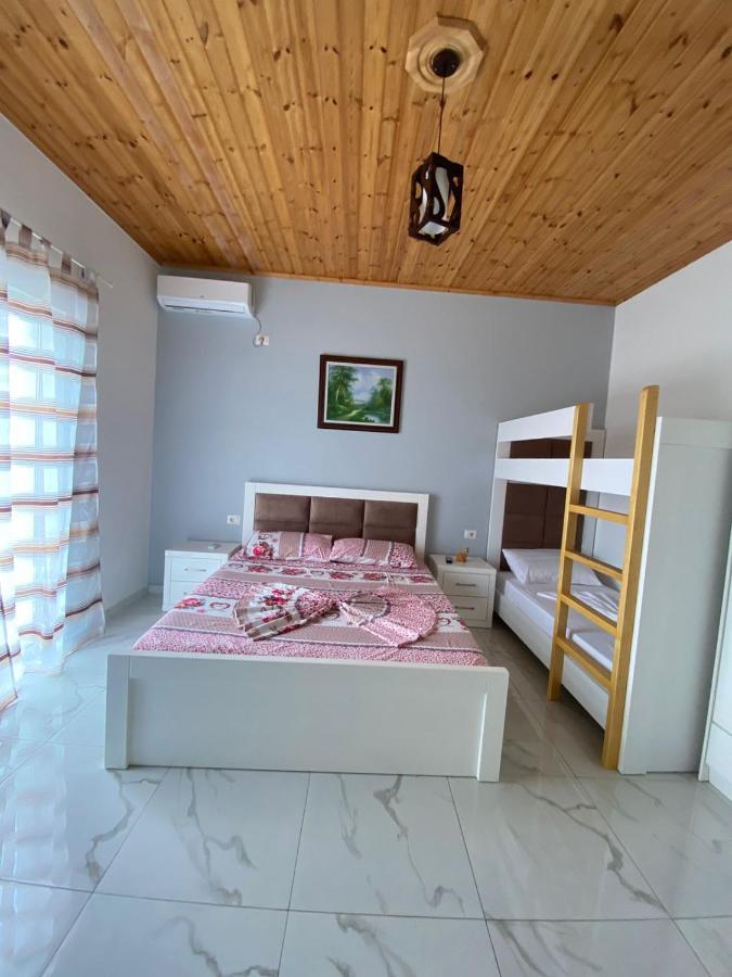 Vila Rafael Sarandë Exteriör bild