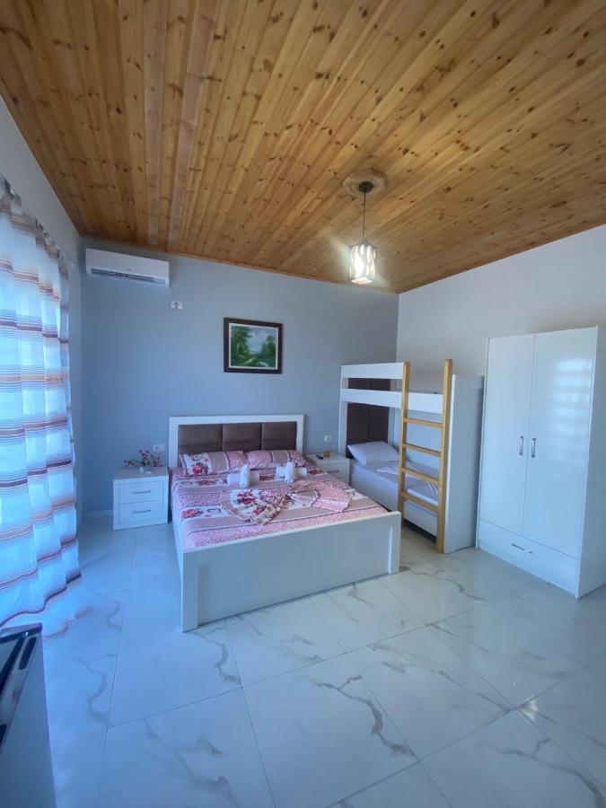 Vila Rafael Sarandë Exteriör bild