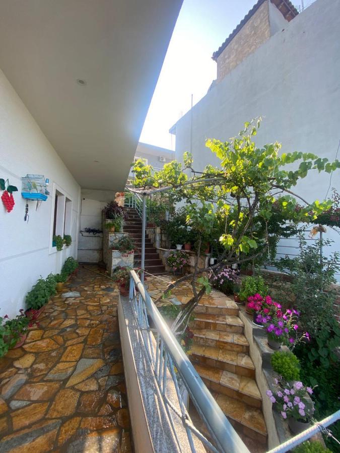 Vila Rafael Sarandë Exteriör bild
